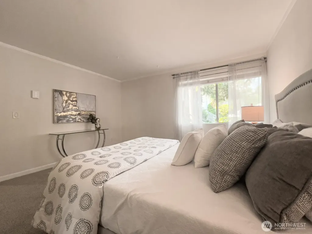 17203 NE 45th Street Redmond WA 98052