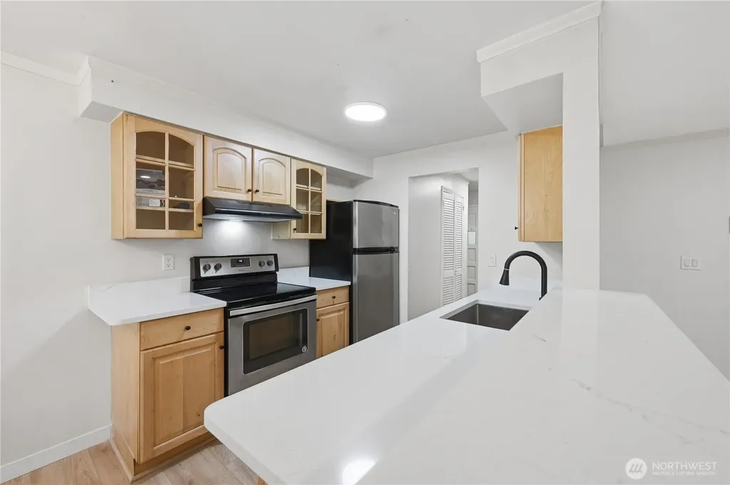 17203 NE 45th Street Redmond WA 98052