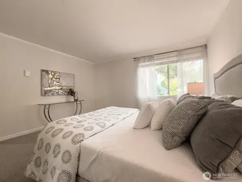17203 NE 45th Street Redmond WA 98052