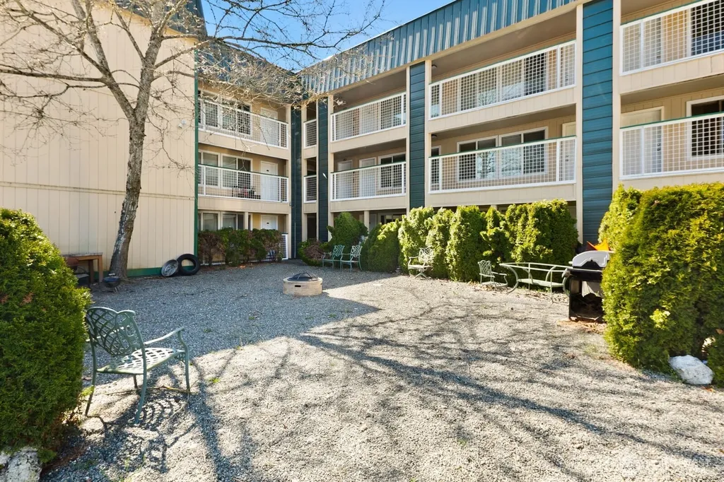 101 SW 119th Street Burien WA 98146