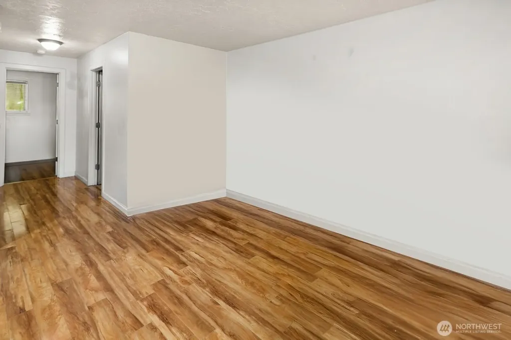 101 SW 119th Street Burien WA 98146
