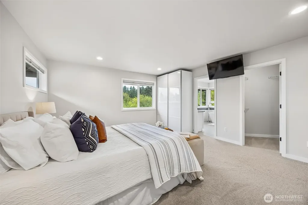 37920 21st Place S Federal Way WA 98003