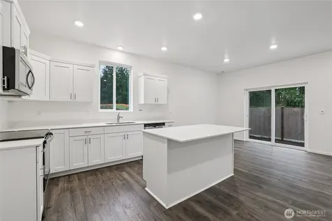 10734 188th Street E Puyallup WA 98374