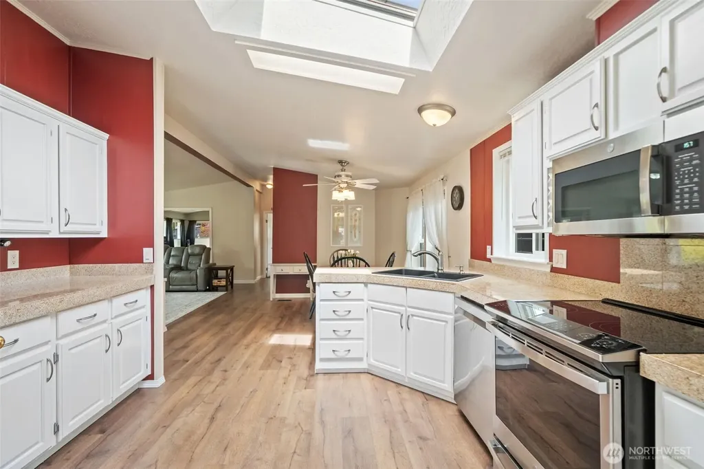 770 SE Crescent Drive Shelton WA 98584