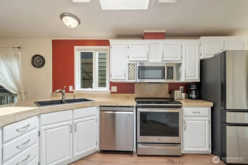 770 SE Crescent Drive Shelton WA 98584