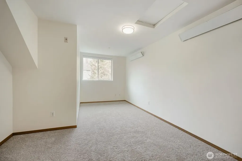 7710 Chicago Court S Seattle WA 98118