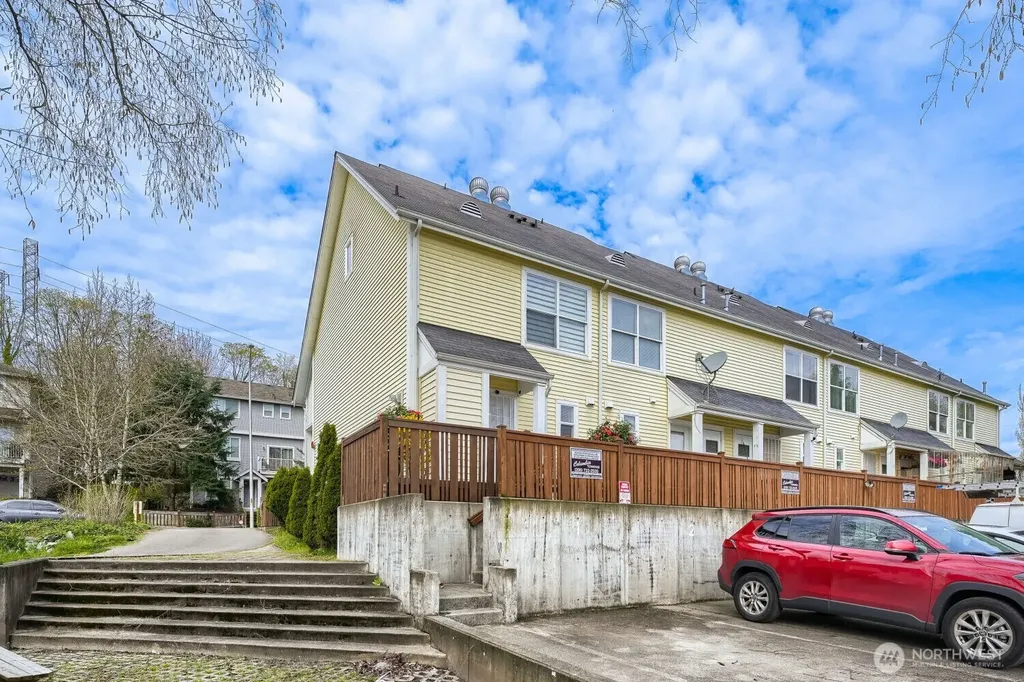 7710 Chicago Court S Seattle WA 98118