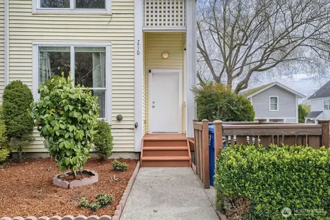 7710 Chicago Court S Seattle WA 98118