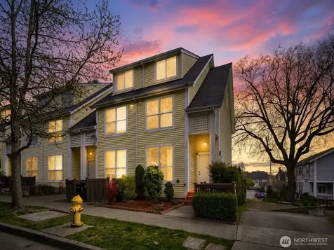 7710 Chicago Court S Seattle WA 98118