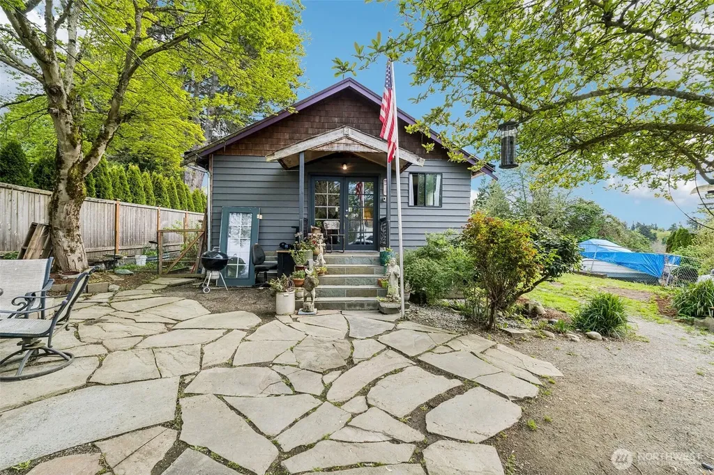 1241 SW Myrtle Street Seattle WA 98106