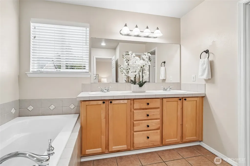 111 Nellis Road Bothell WA 98012