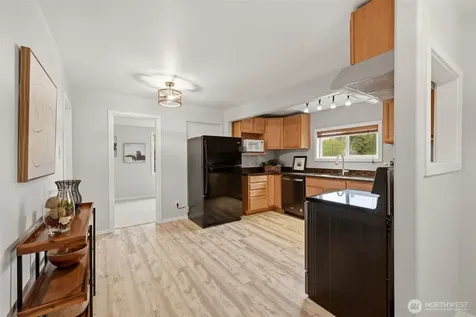 20229 148th Avenue SE Kent WA 98042