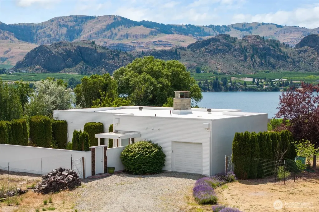 16 Westlund Drive Oroville WA 98844