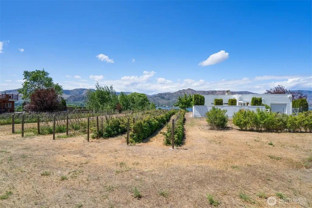 16 Westlund Drive Oroville WA 98844