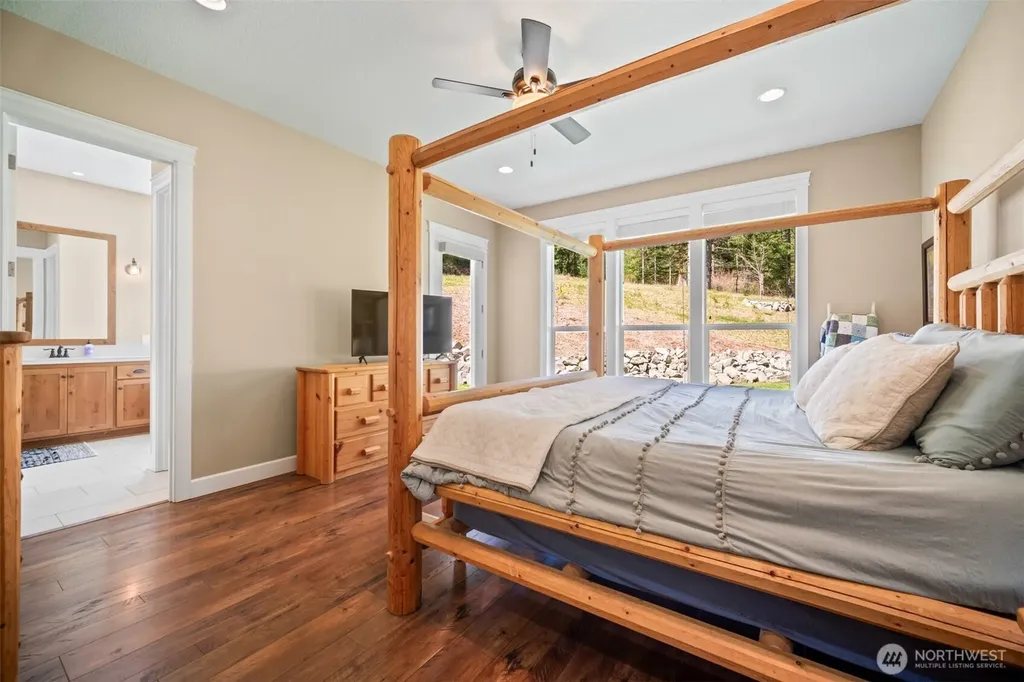 411 Five Peaks Drive Kalama WA 98625