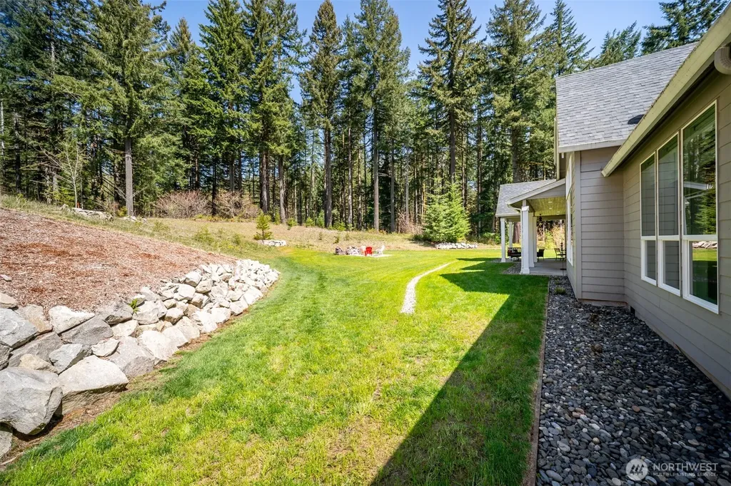411 Five Peaks Drive Kalama WA 98625