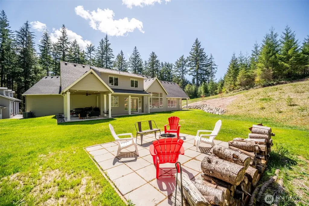 411 Five Peaks Drive Kalama WA 98625