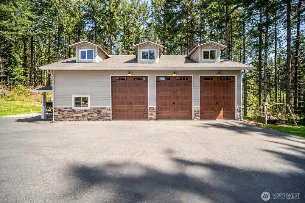 411 Five Peaks Drive Kalama WA 98625