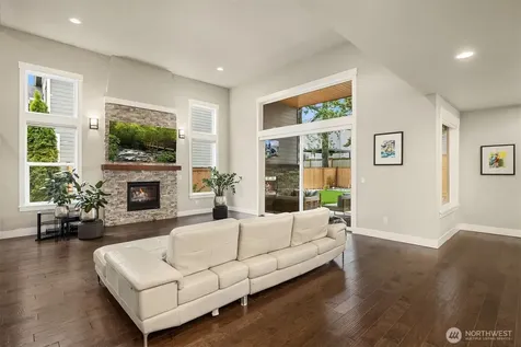 1435 242nd Place SE Bothell WA 98021