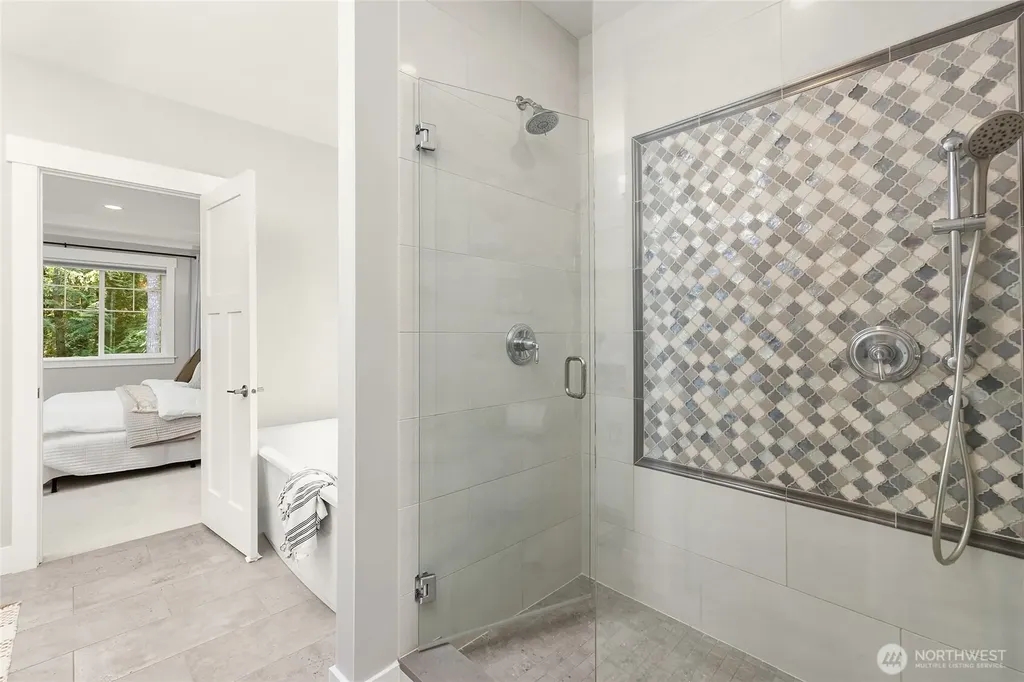 7817 NE Ledgestone Loop Bainbridge Island WA 98110