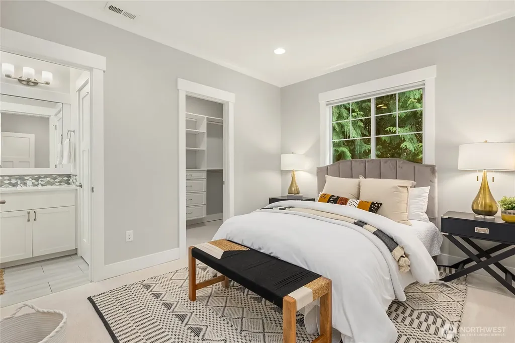 7817 NE Ledgestone Loop Bainbridge Island WA 98110