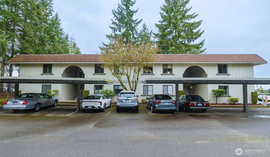 12505 NE 117th Place Kirkland WA 98034