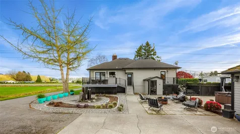 17645 Mclean Road Mount Vernon WA 98273