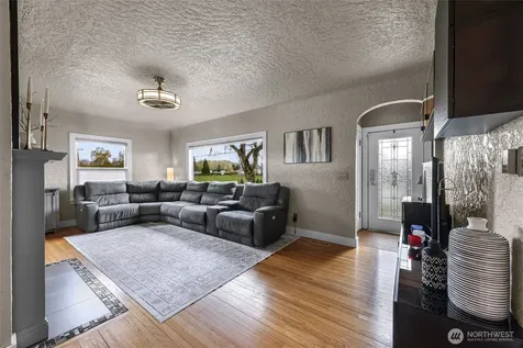 17645 Mclean Road Mount Vernon WA 98273