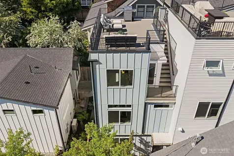 1802 38th Avenue Seattle WA 98122