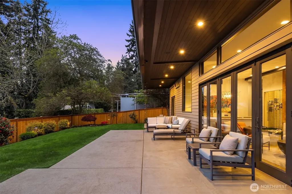 10314 SE 25th Street Bellevue WA 98004