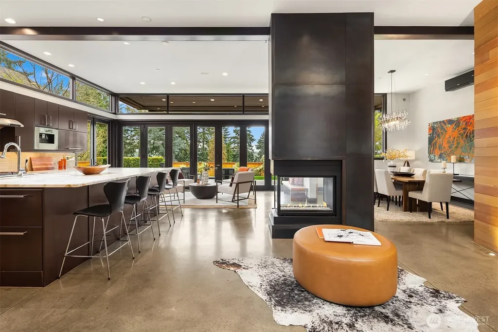 10314 SE 25th Street Bellevue WA 98004