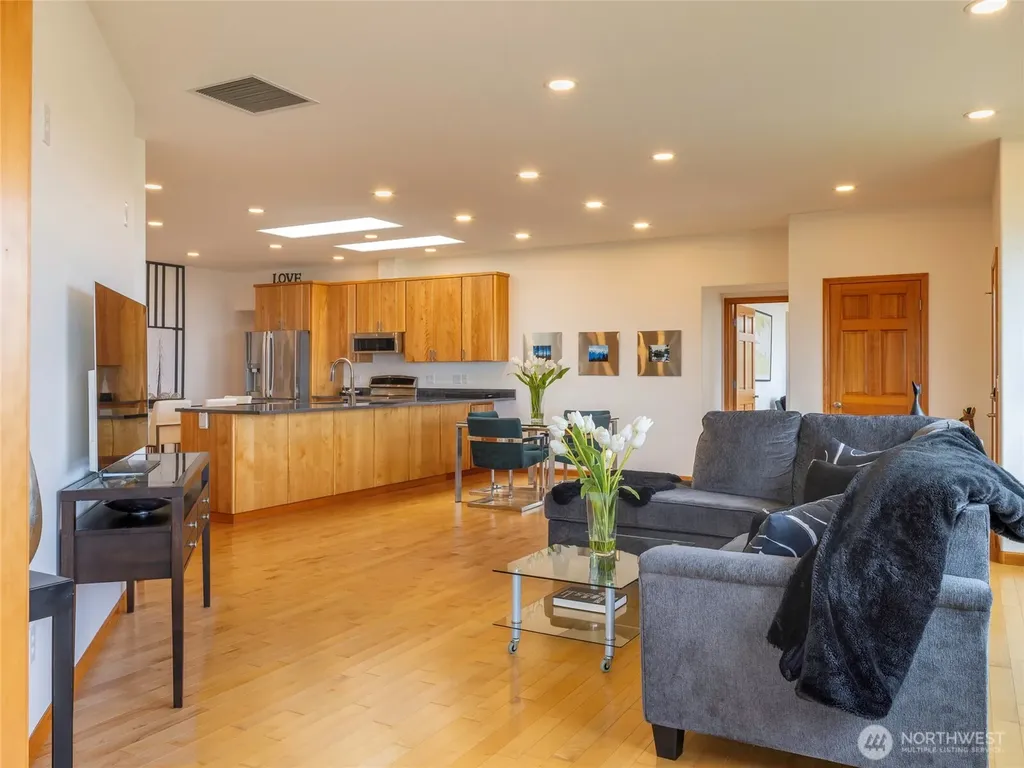 3109 S City Lights Place Port Angeles WA 98362