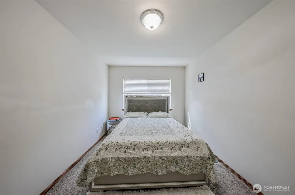 29524 63rd Court S Auburn WA 98001
