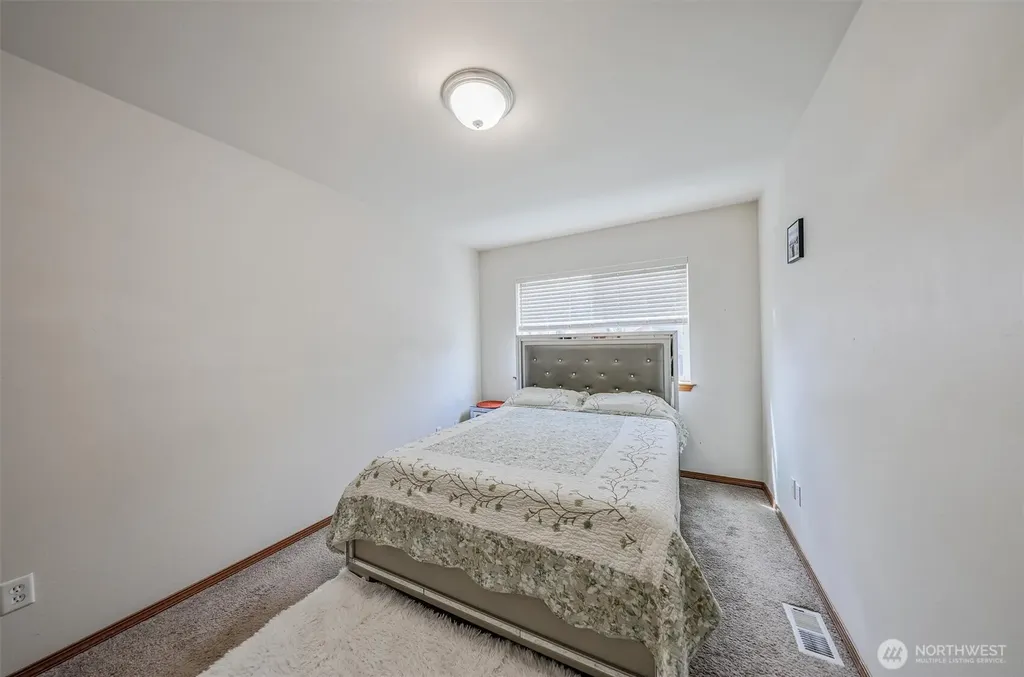29524 63rd Court S Auburn WA 98001