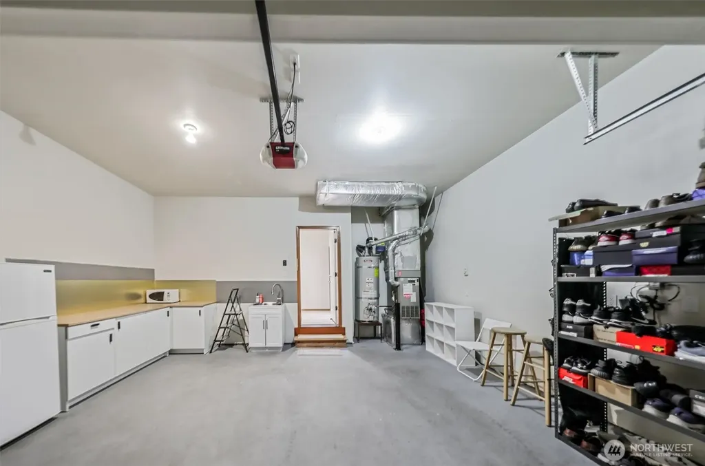 29524 63rd Court S Auburn WA 98001