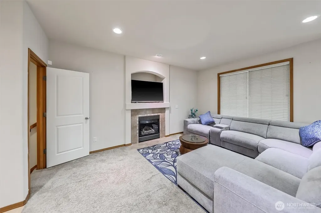 29524 63rd Court S Auburn WA 98001
