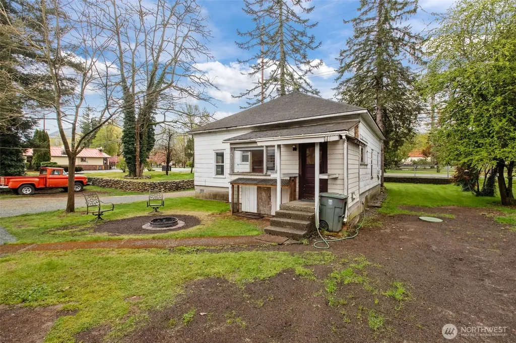 413 Croft Avenue Gold Bar WA 98251