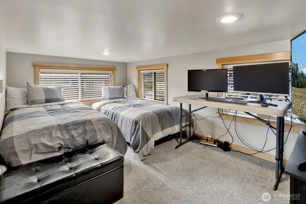 990 S Lake Whatcom Sedro Woolley WA 98284