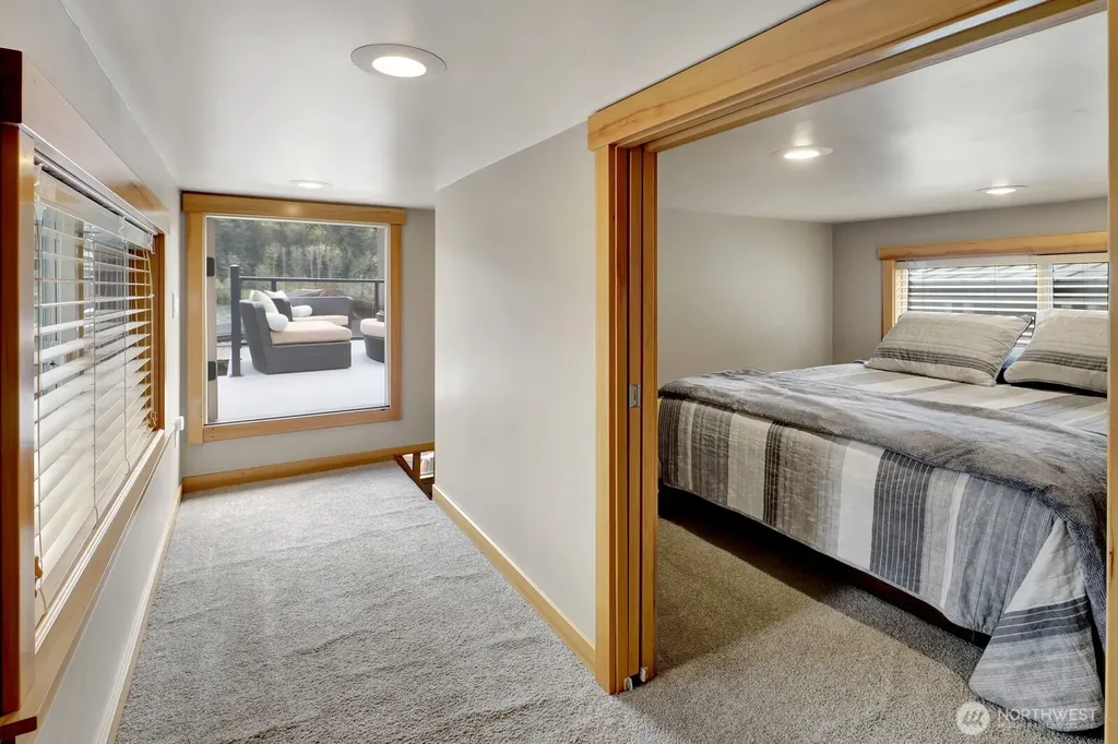 990 S Lake Whatcom Sedro Woolley WA 98284