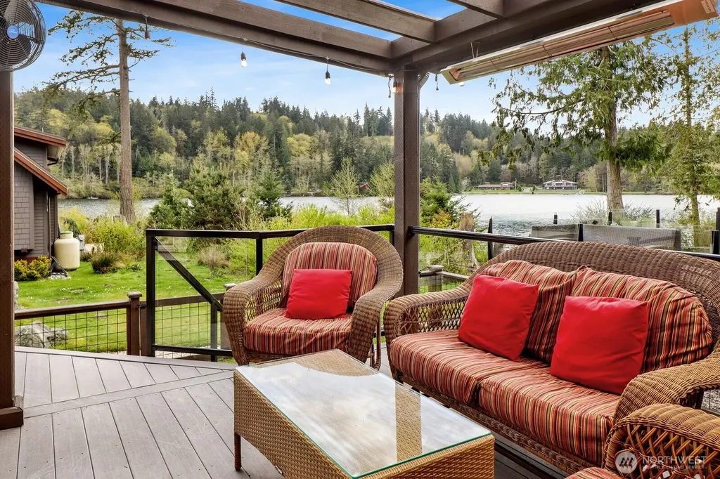 990 S Lake Whatcom Sedro Woolley WA 98284