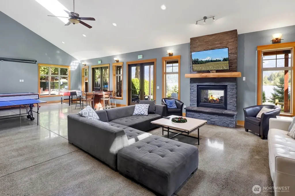 990 S Lake Whatcom Sedro Woolley WA 98284