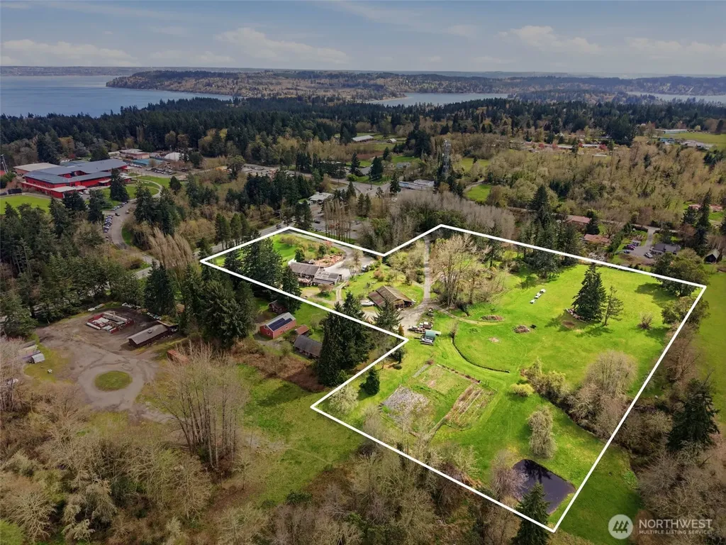 20211 Vashon Highway SW Vashon WA 98070
