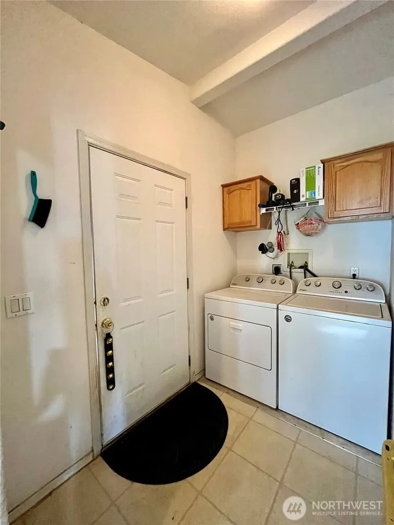 41 Allen Drive Sequim WA 98382