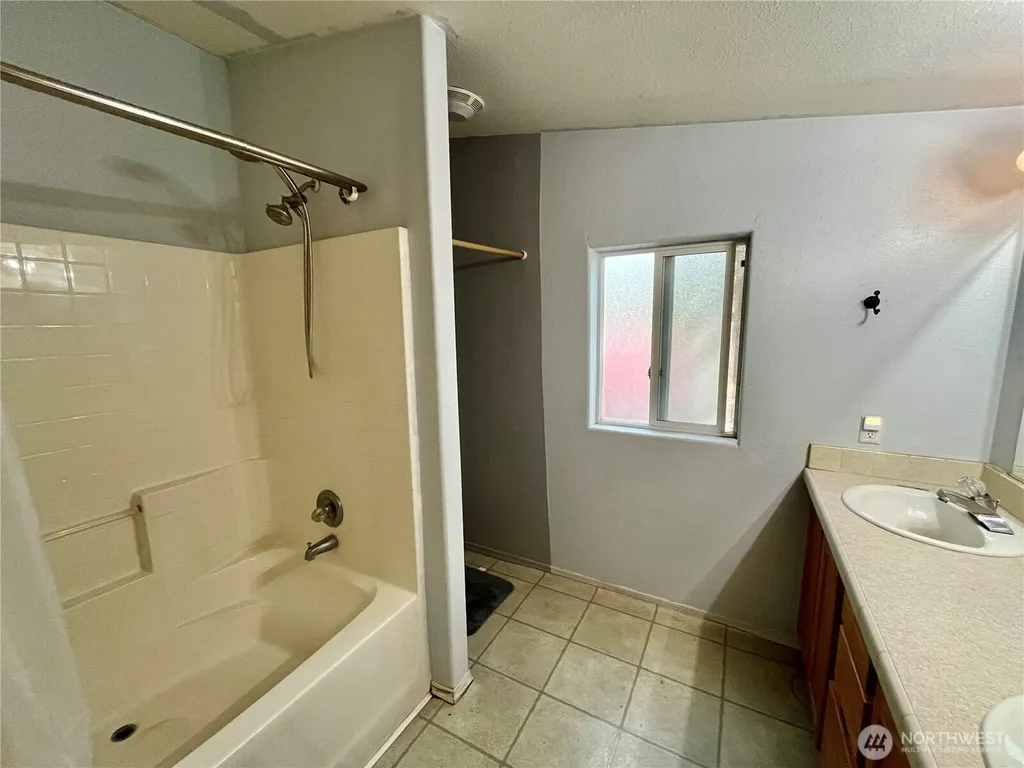 41 Allen Drive Sequim WA 98382