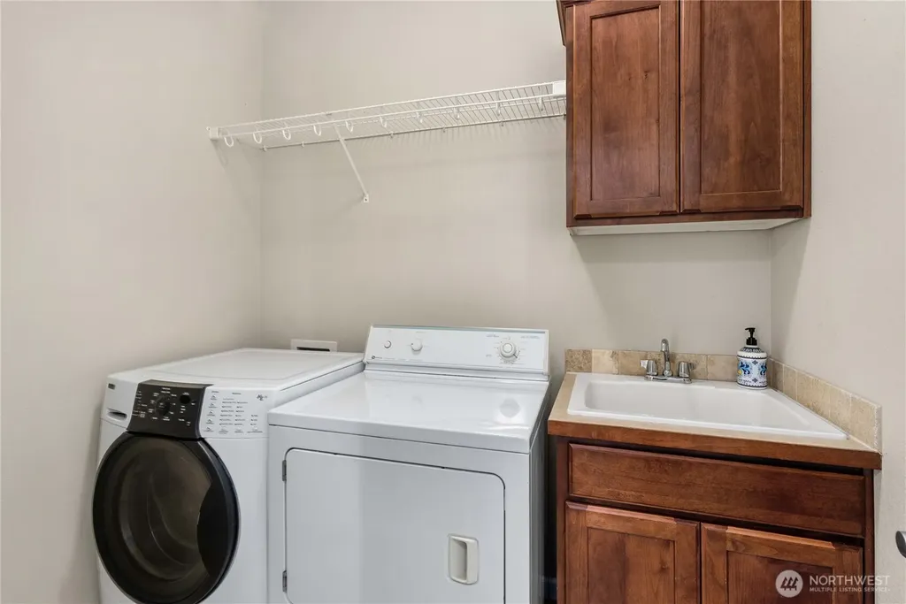 3213 Emma Court SE Olympia WA 98501