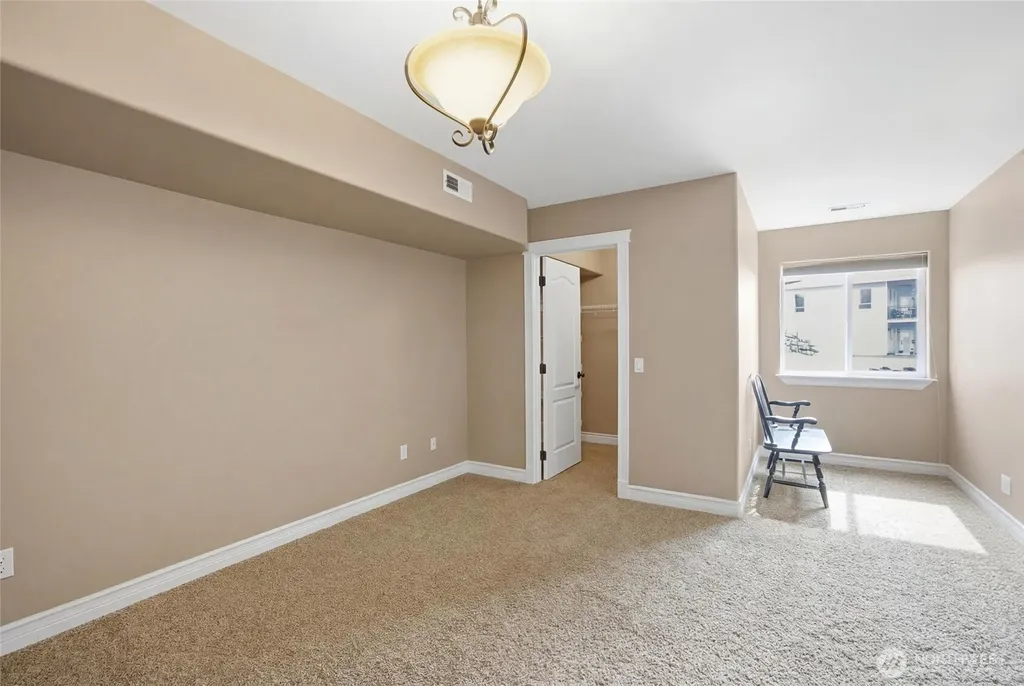 228 SE Pelican Moses Lake WA 98837