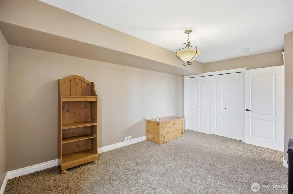 228 SE Pelican Moses Lake WA 98837