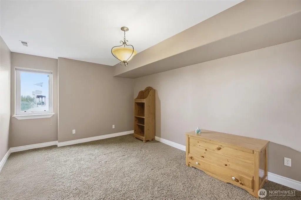 228 SE Pelican Moses Lake WA 98837