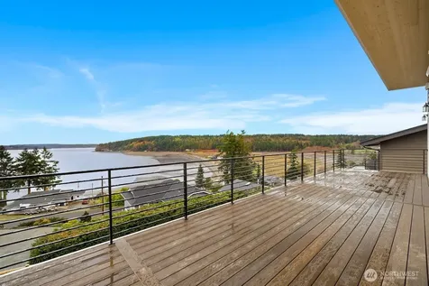 2216 Cleven Park Road Camano Island WA 98282