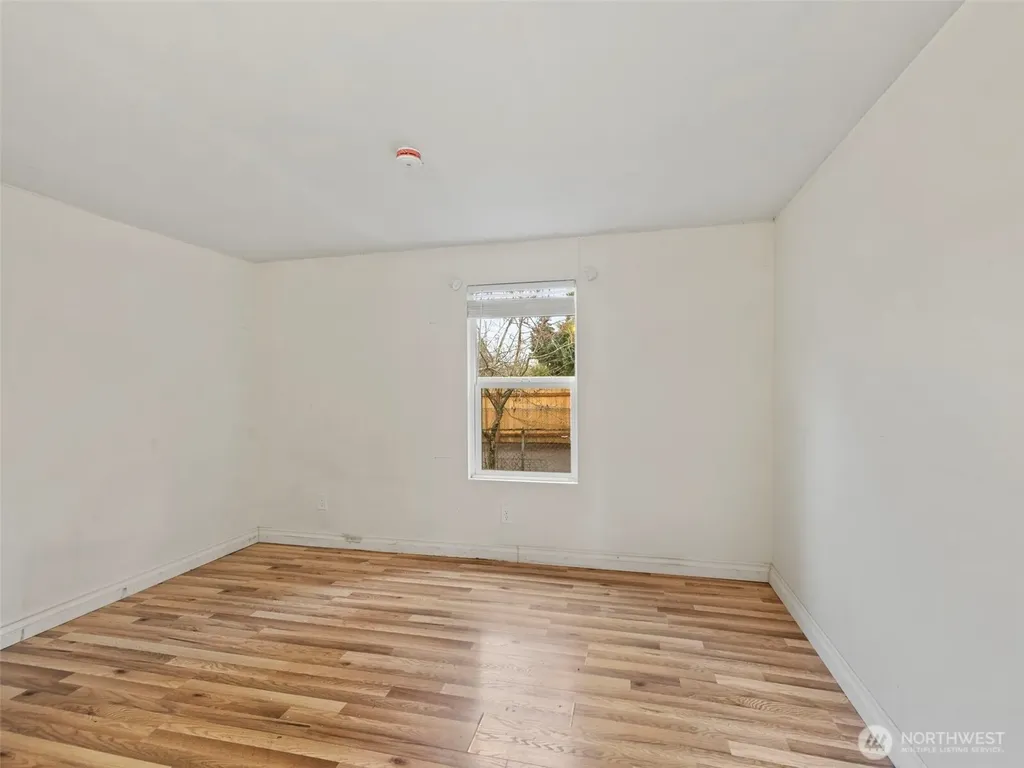 11040 14th Avenue SW Seattle WA 98146